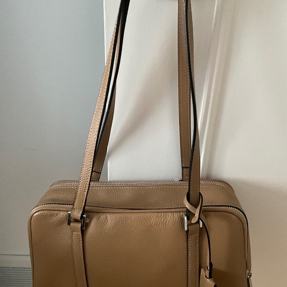 Handbag - Picture 1 of 2